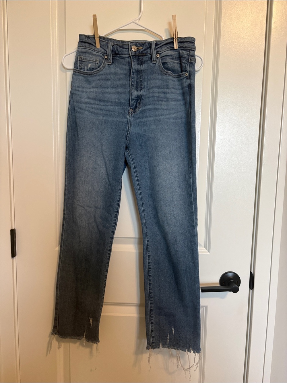eunina Straight-Leg Women's Jeans in Medium Blue Wash